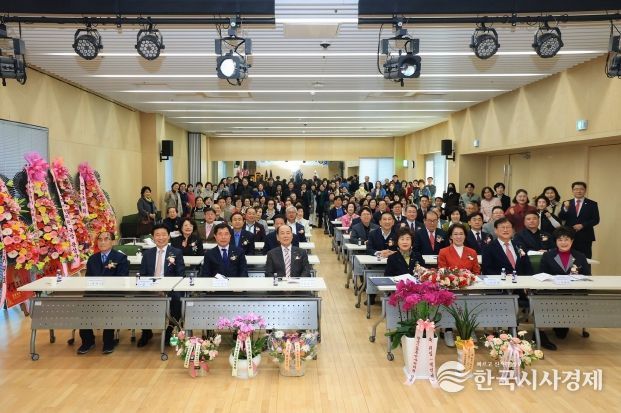 대구시 수성구(구청장 김대권)는 지난 14일 민족통일 대구 수성구협의회(이하 ‘협의회’) 회장 이·취임식을 개최했다. 