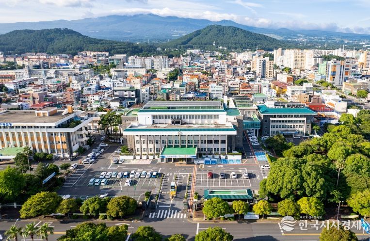 제주문학관, 제주문학 자료 공개 구입