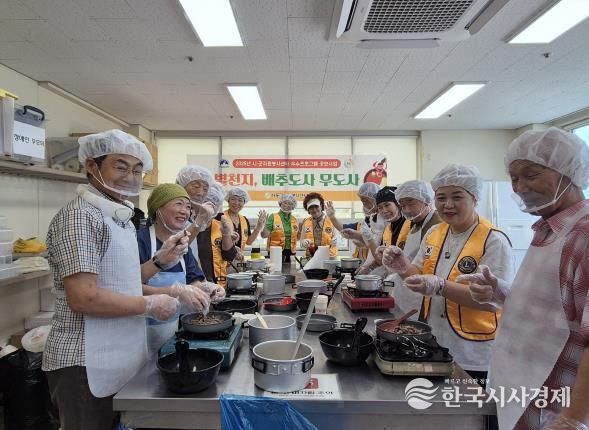 하동군자원봉사센터, 남성 독거노인 활력 증진 “배추도사 무도사”