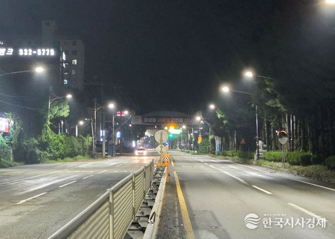 가로등 설치된 창녕읍 야간 모습