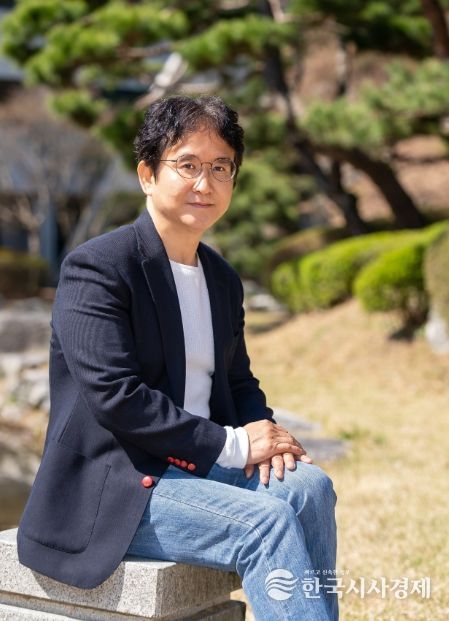 제36회 눌인김환태평론문학상 수상자 권성훈 문학평론가