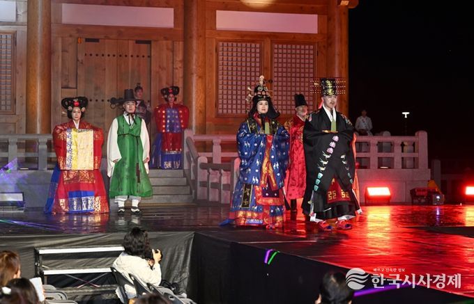 우아함은 현재진행형, 경북 시니어모델의 꿈을 펼친 패션쇼