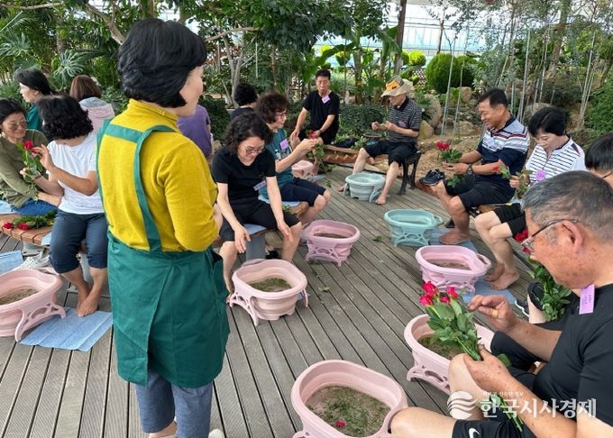 정읍시, 퇴직자 사회 적응 돕는 치유농업 프로그램 운영