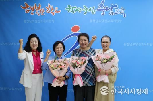 당진교육지원청, 2025년 제2회 고졸 검정고시 합격증서 수여