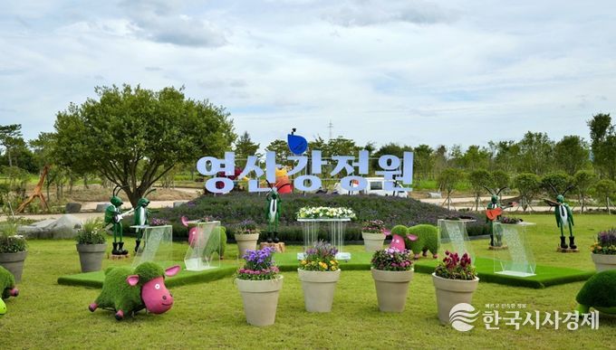 나주시가 ‘2025 나주영산강축제’에서 과학체험부스를 운영한다. 사진은 영산강정원 조성 모습.