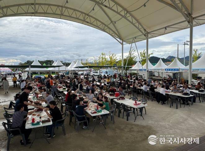 부안군, 제3회 곰소만 왕새우축제 성황 개최