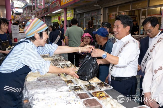 제천시, 추석 명절 장보기 행사로 전통시장에 활력을