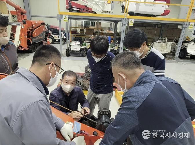 농기계 정비 교육 사진