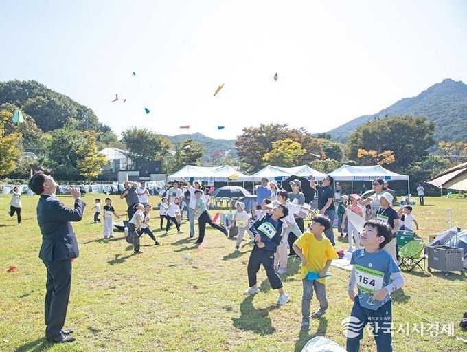 부산 금정구, '2025 금정 가족 기후탐험 에코티어링' 성황리 개최