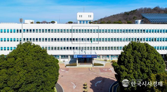 창녕군, 행안부 주관 '국민행복민원실' 3연속 인증 기관 선정