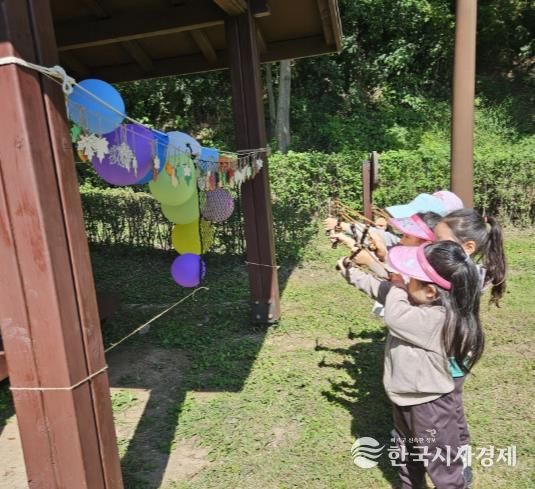 숲에서 놀고 배우는 순천의 아이들, 자연이 선생님이에요!