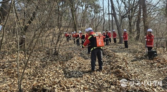 가을철 산불방지대책본부 운영에 앞서 열린 모의훈련을 통해 대응 태세를 점검하는 모습.