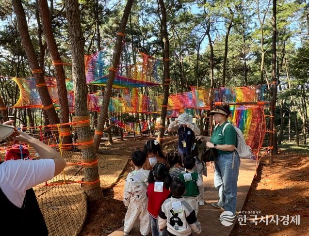 도심 속 자연 놀이터 '신흥공원 유아숲체험원'