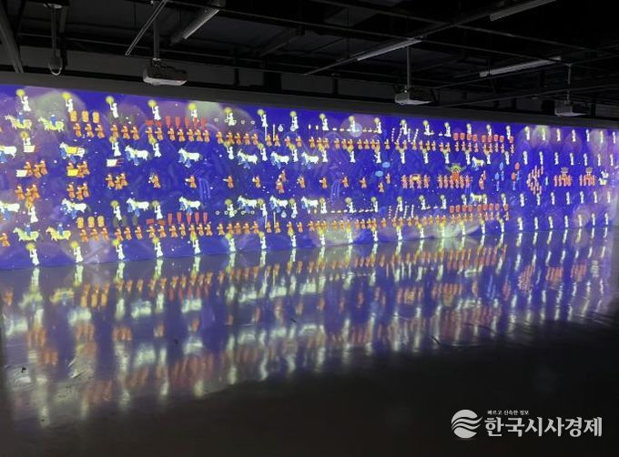 조선 제8대 왕 예종의 장례 행렬을 미디어아트로 복원한 ‘서오릉, 왕의 길’