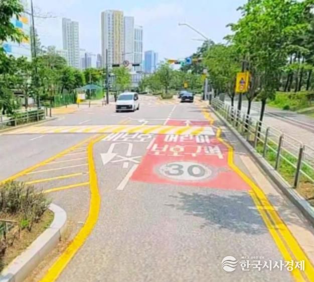 (우솔초) 유턴금지 노면표시 설치 후