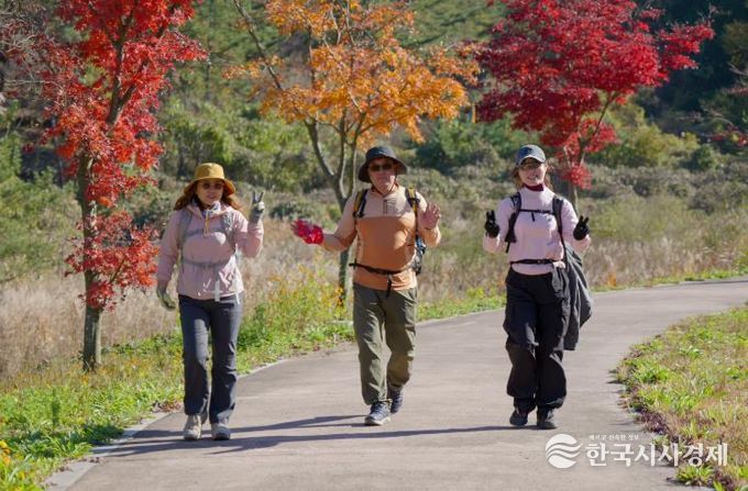 가을 단풍과 함께 한 남해바래길 11월‘작은 소풍’