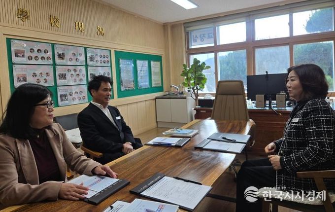 청송교육지원청, 교육장 학교 방문으로 '현장 밀착형 지원' 강화!