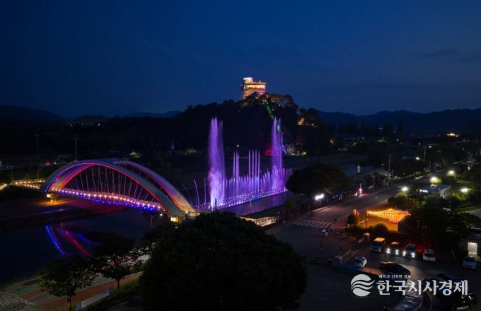 화순 꽃강길 음악분수 전경