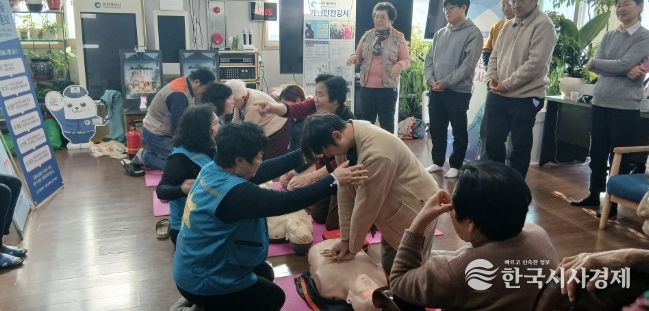 ‘복사골 경로당 어르신들과 소방 안전 훈련’