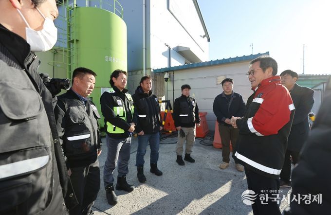 김홍규 강릉시장, 동절기 대비 제설 준비 점검 나서