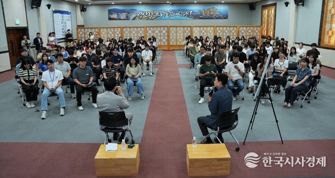 나주시가 전라남도에서 발표한 ‘2025년 부패방지 시책평가’에서 3년 연속 우수기관으로 선정됐다. 사진은 지난 8월 14일에 진행한 청렴 토크쇼 진행 모습.