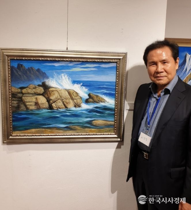 약사 출신 화가 이상락 씨, 고향사랑기부금 2000만원 기부