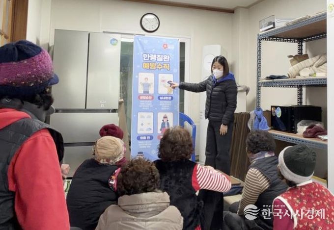 취약계층 대상 방문건강관리 모습