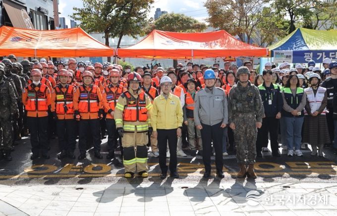 2025년 금천구 재난대응 안전한국훈련 단체사진