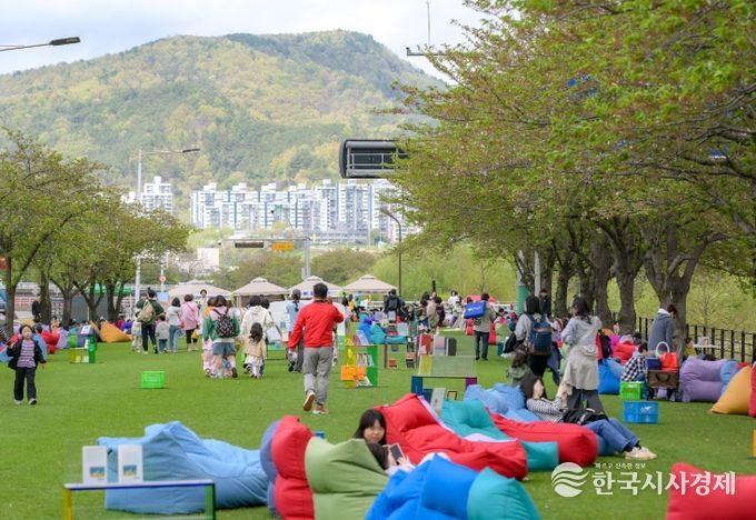 순천시립도서관, 2025년 시민 중심 독서·문화 서비스 결실