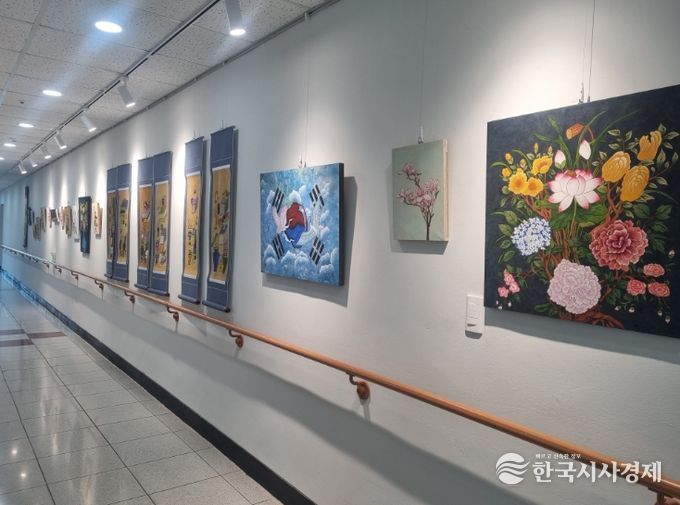 주민강좌 연필화 & 민화 작품 전시회