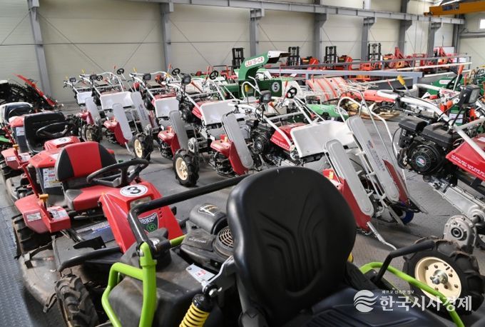 청송군, 농기계 임대료 50% 감면 연장