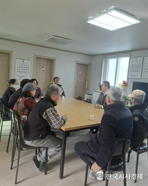 김호영 음성군 소이면장, 새해 맞아 경로당 순방하며 주민과 소통