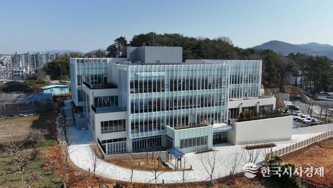 사천시립도서관