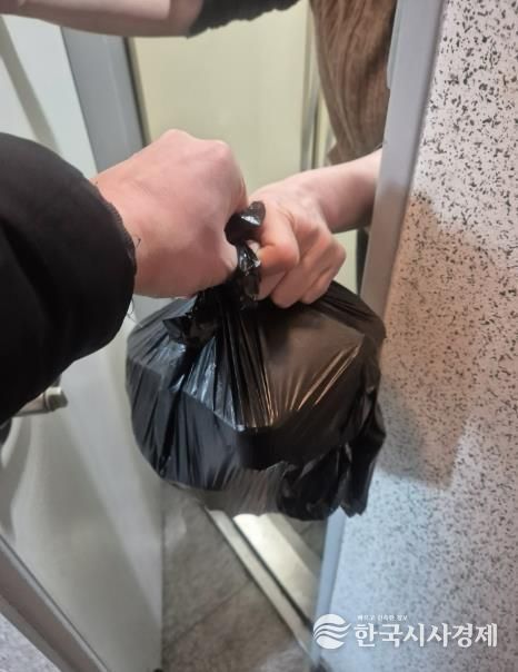 동두천시 생연2동 착한식당 '눈보라 칼국수', 저소득 취약계층 10가구에 나눔 실천