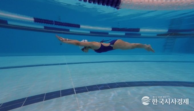 .김해시민스포츠센터, 수중 촬영 이벤트 ‘성료’