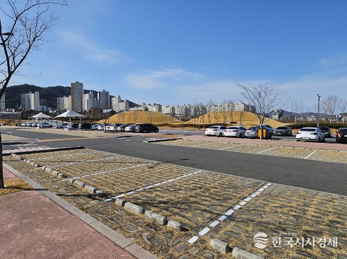 순천시, 오천그린광장 주차장 도색