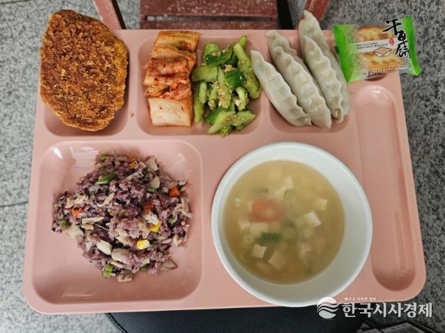 2월 11일 수원시청 구내식당에서 제공한 대만 가오슝시 대표음식