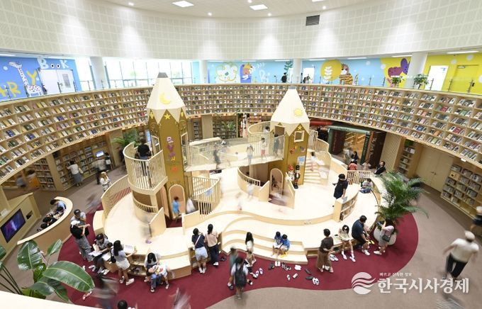 달성어린이숲도서관 2층 모험가의 성