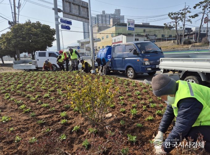 남해읍, 지역사회와 함께 아름다운 꽃동산 조성
