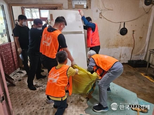 정읍시장애인종합복지관, 민관 협력으로 독거 장애인 보금자리 ‘새 단장’