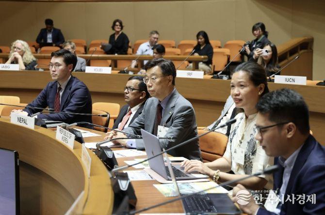 신상진 성남시장이 2026년 3월 16일 태국 방콕 유엔컨퍼런스센터에서 열린 유엔지역개발센터(UNCRD) 지속가능교통(EST) 아시아지역 회의 개회식에 참석하고 있다