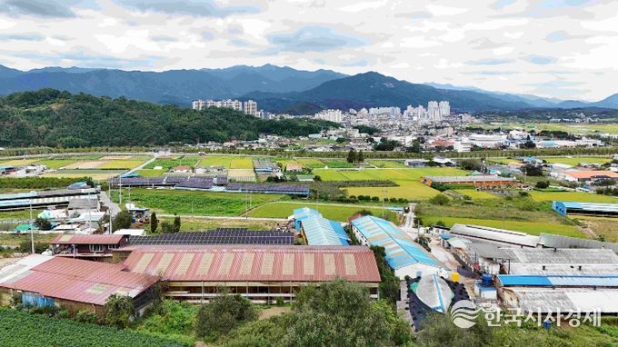 거면·인당지구에서 바라본 읍 소재지