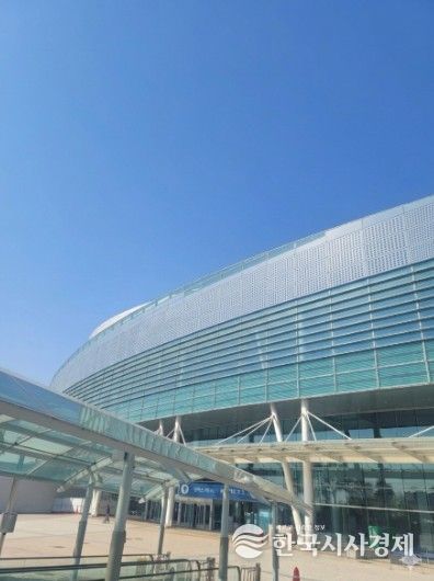 킨텍스 제1전시장 건물 일체형 태양광(BIPV태양광)