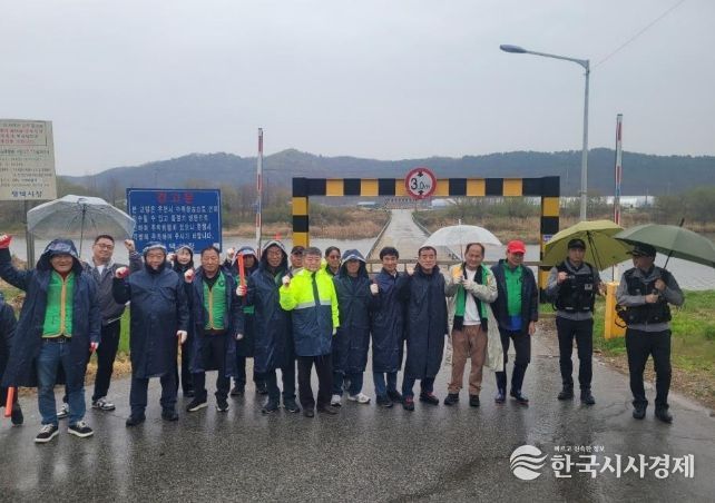 평택시 진위면 자율방재단, 여름철 집중호우 대비 진위 세월교 통제 훈련