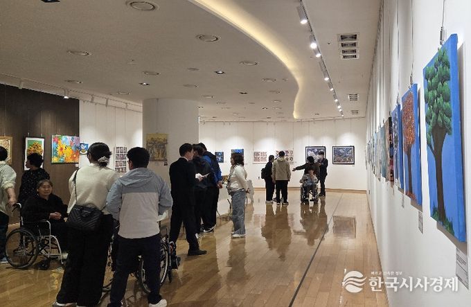 의령군 발달장애인주간활동제공기관, 문화예술 전시