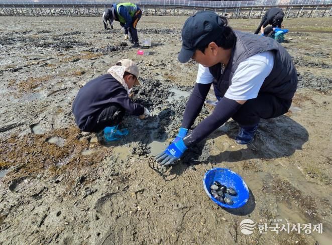 고성군, 갯벌·둠벙 생태관광 프로그램 운영