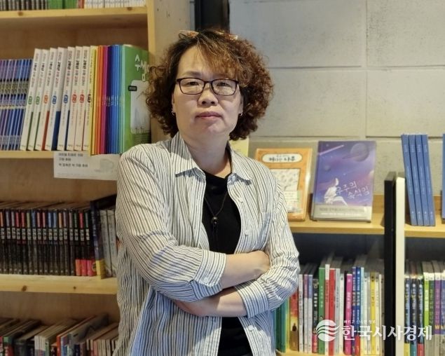 청주서원도서관, 2026년 상주작가 ‘하신하’ 선정