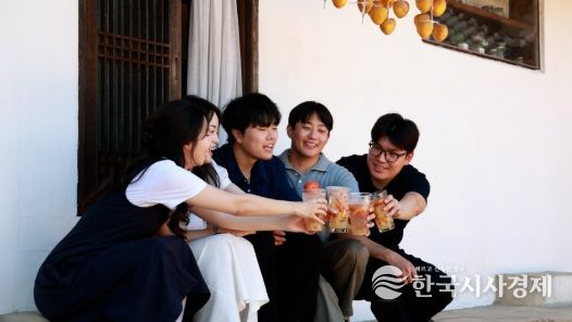 군위군, 공직자가 직접 만드는 군정 홍보… SNS 직원서포터즈 확대 운영